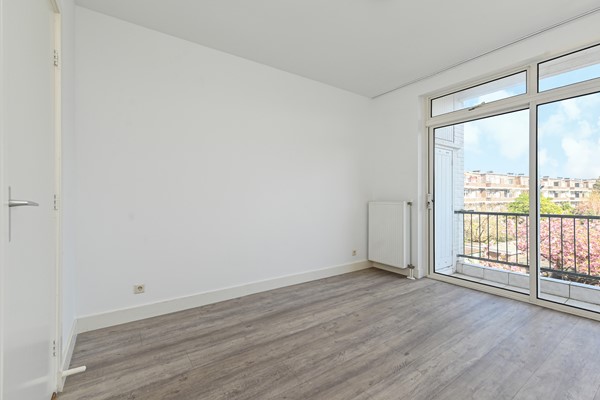 Medium property photo - Medemblikstraat 24, 2547 GX Den Haag